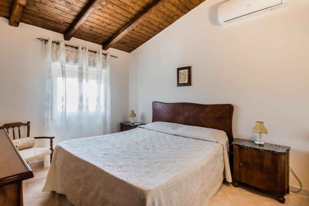 Villa Rosa Near The Sandy Beach, Parking & Wifi โนโต ภายนอก รูปภาพ