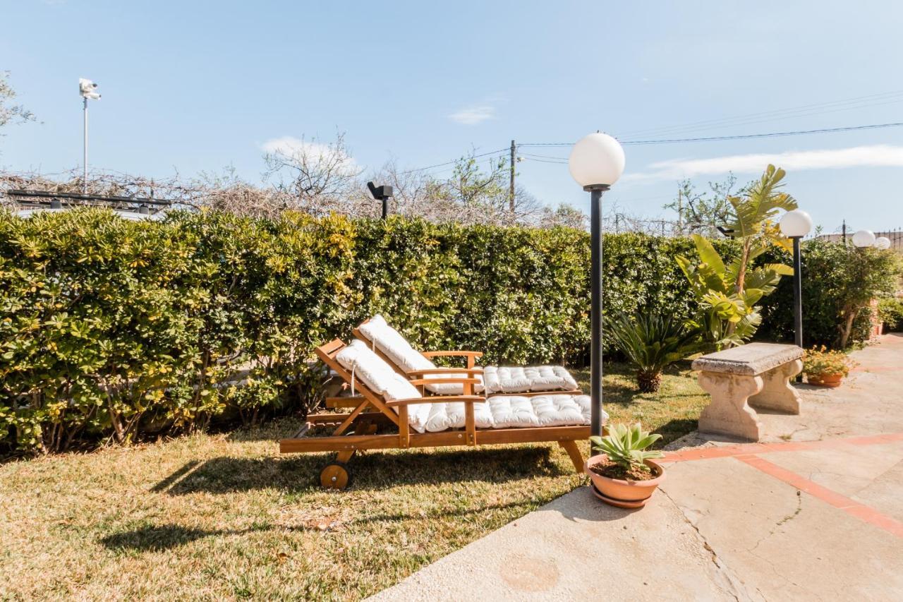 Villa Rosa Near The Sandy Beach, Parking & Wifi โนโต ภายนอก รูปภาพ