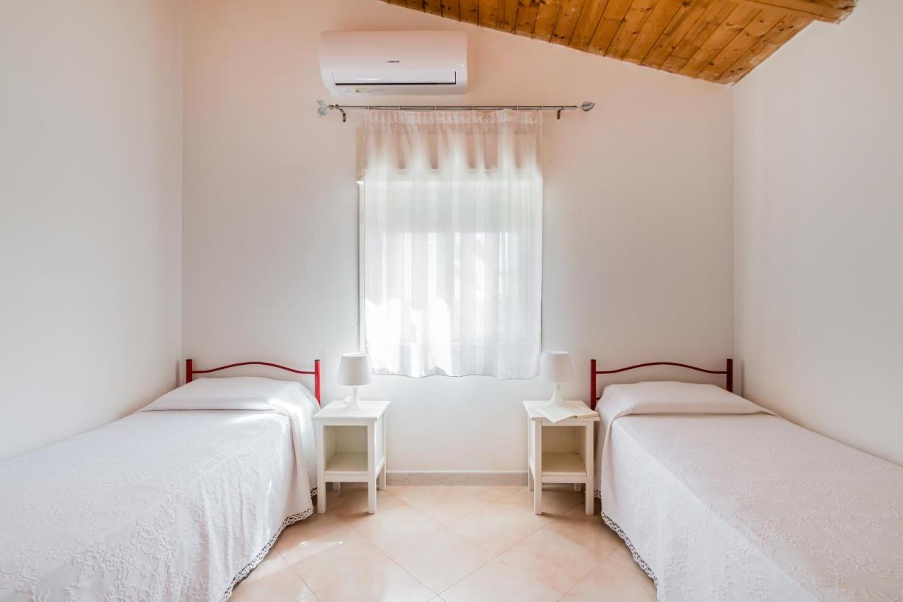 Villa Rosa Near The Sandy Beach, Parking & Wifi โนโต ภายนอก รูปภาพ